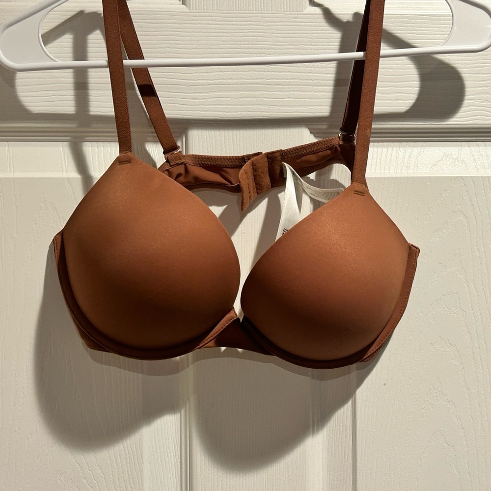 PINK by Victoria's Secret Rich Brown wear everywhere super push up bra !